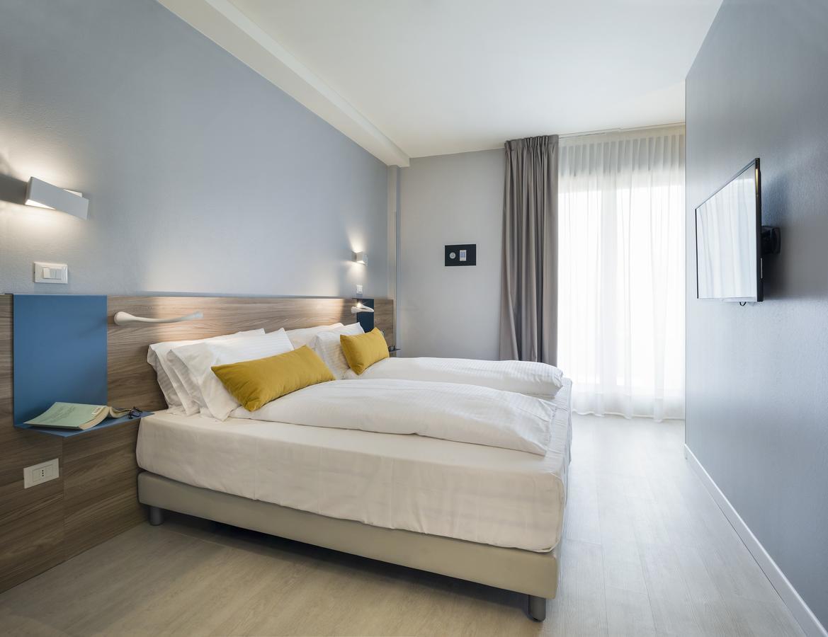 Hatelier Garda Home by Enjoy Garda Hotel Peschiera del Garda Dış mekan fotoğraf