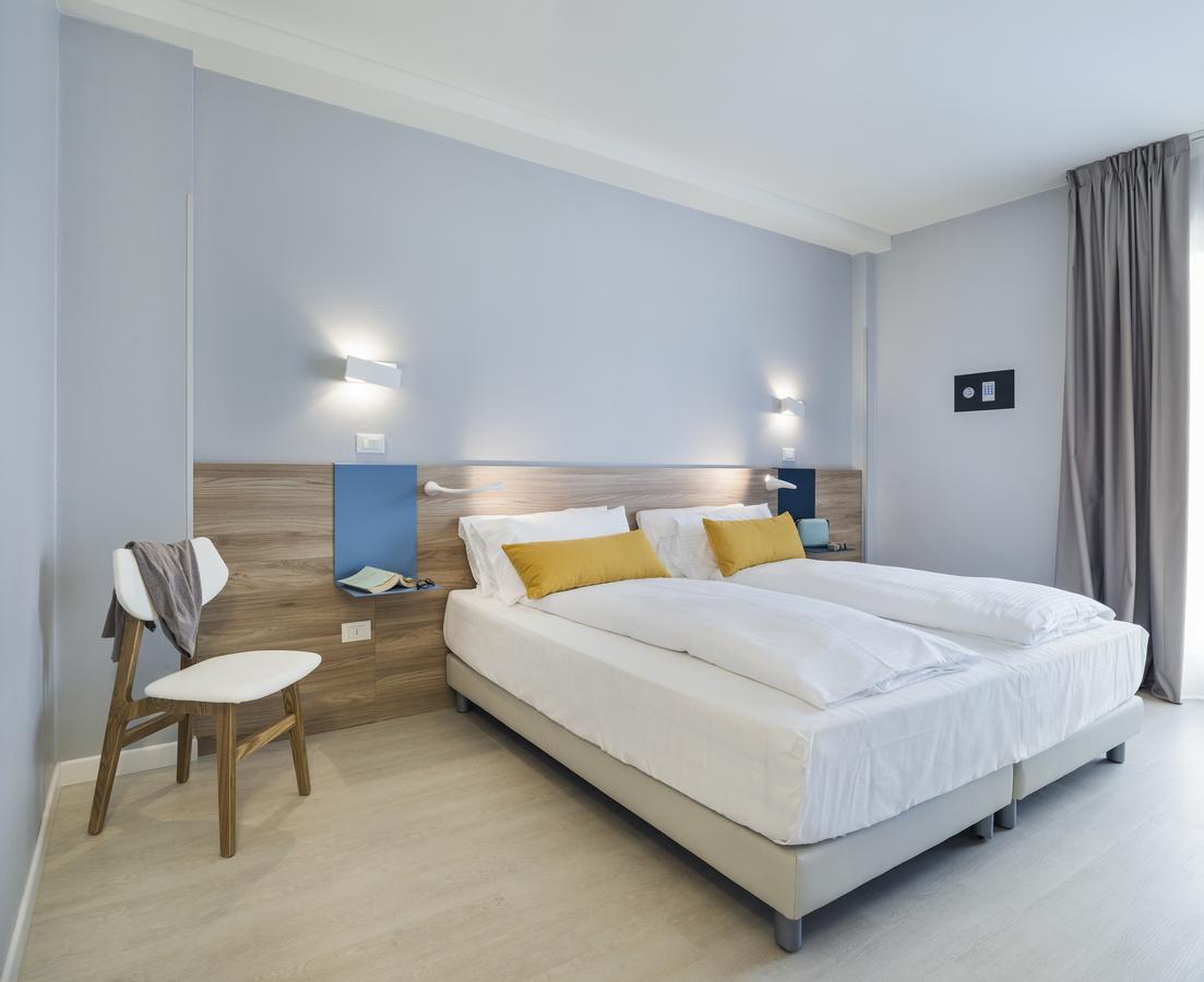 Hatelier Garda Home by Enjoy Garda Hotel Peschiera del Garda Dış mekan fotoğraf